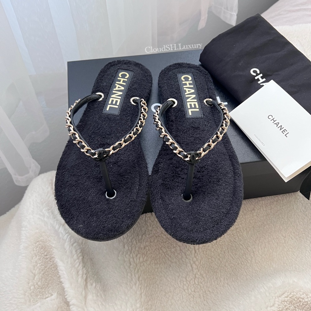 Auth Chanel Classic Chain CC Logo Black Thong Sandals G39886 - Size 37